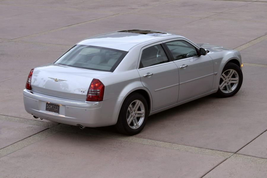  Chrysler 300C (LX) 2005 года  (фото 98 из 120)
